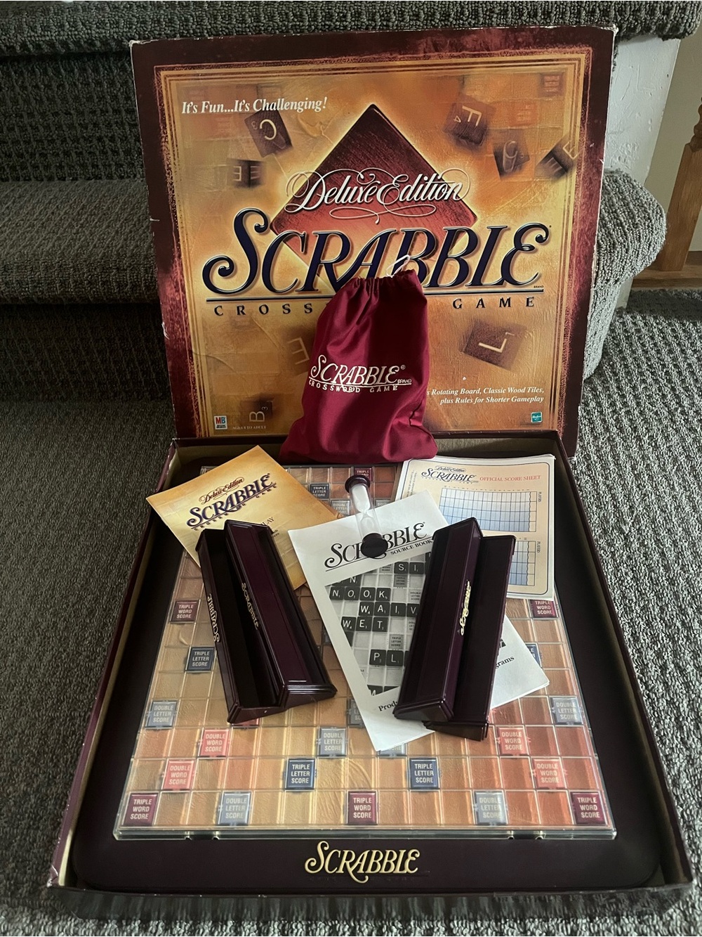 Scrabble Deluxe Edition Crossword Game 4034 Vintage 1999 Turntable Base COMPLETE